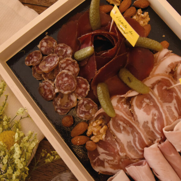 Plateau charcuterie artisanale, Monsieur Fromage, charcuterie savoyarde, Haute-Savoie, Nogent-sur-Marne, charcuterie tranchée finement